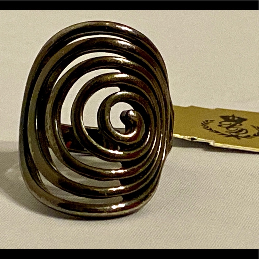 Premier Jewelry Groovy Ring